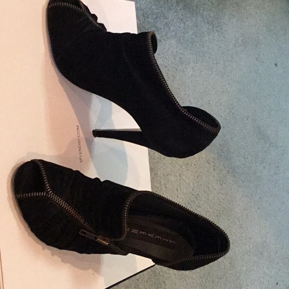 Shoes - Picture 2 of 3